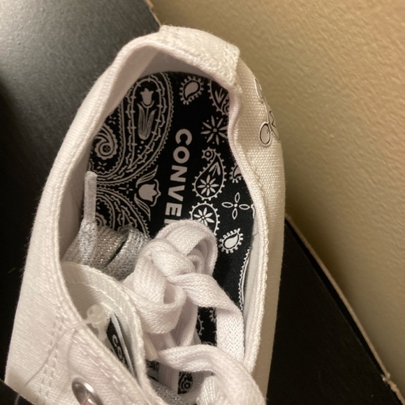 Miley Cyrus x Converse Ox Low Top NWT - Picture 14 of 16